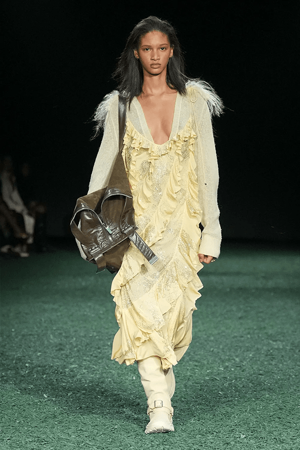 Burberry Fall Winter 2024 London Fashion Week runway show daniel lee menswear womenswear victoria park england