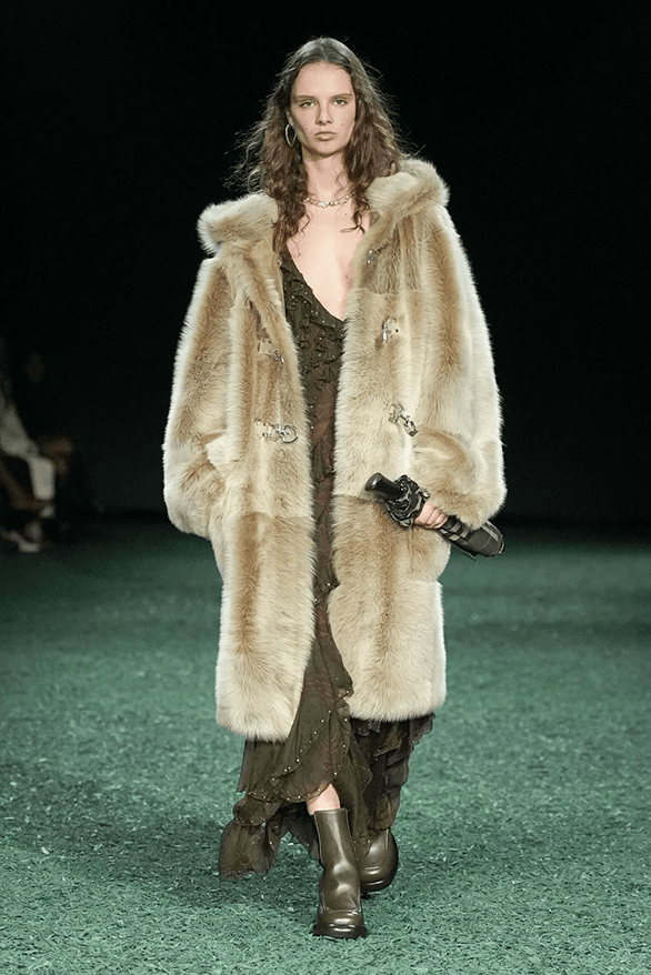 Burberry Fall Winter 2024 London Fashion Week runway show daniel lee menswear womenswear victoria park england