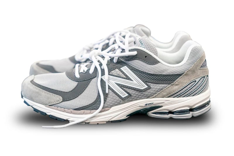 COMME des GARÇONS HOMME Prepares the New Balance MR860 in Two Colorways
