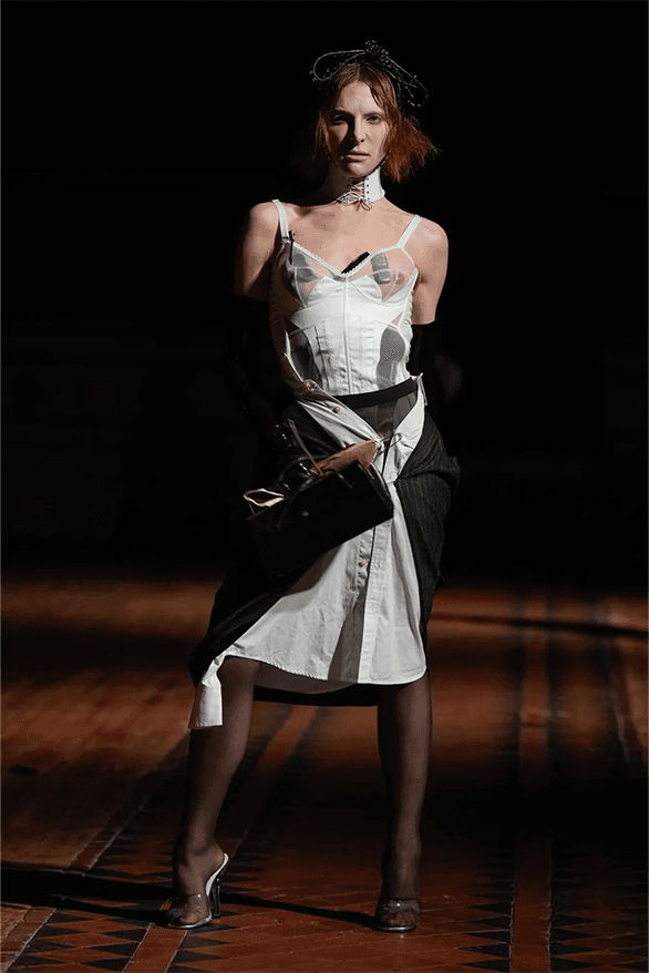 Dilara Findikoglu Fall Winter 2024 London Fashion Week womenswear runway show