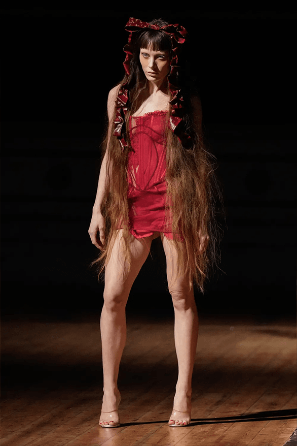 Dilara Findikoglu Fall Winter 2024 London Fashion Week womenswear runway show