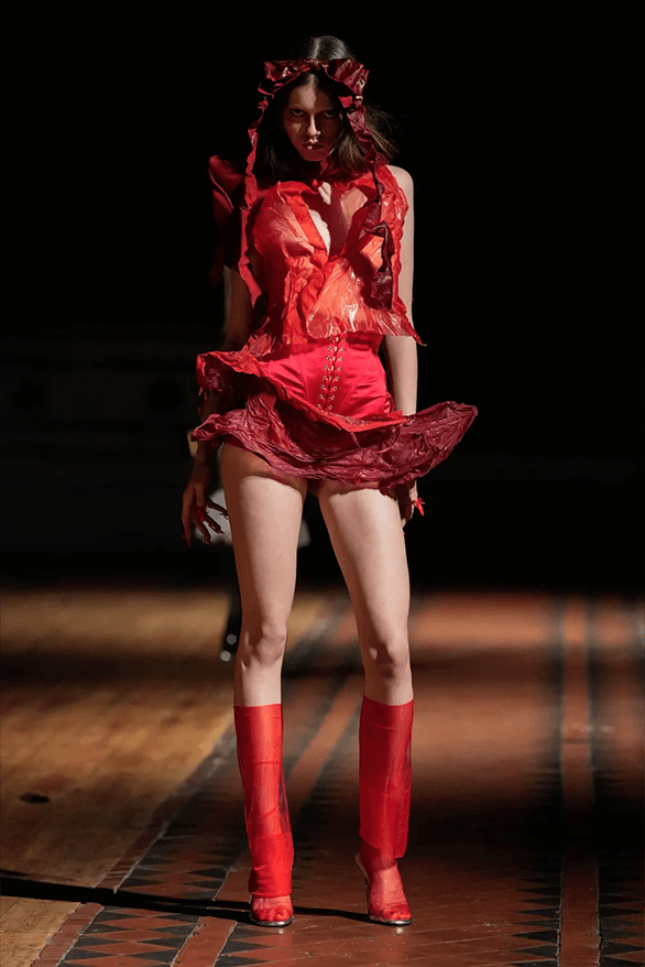 Dilara Findikoglu Fall Winter 2024 London Fashion Week womenswear runway show