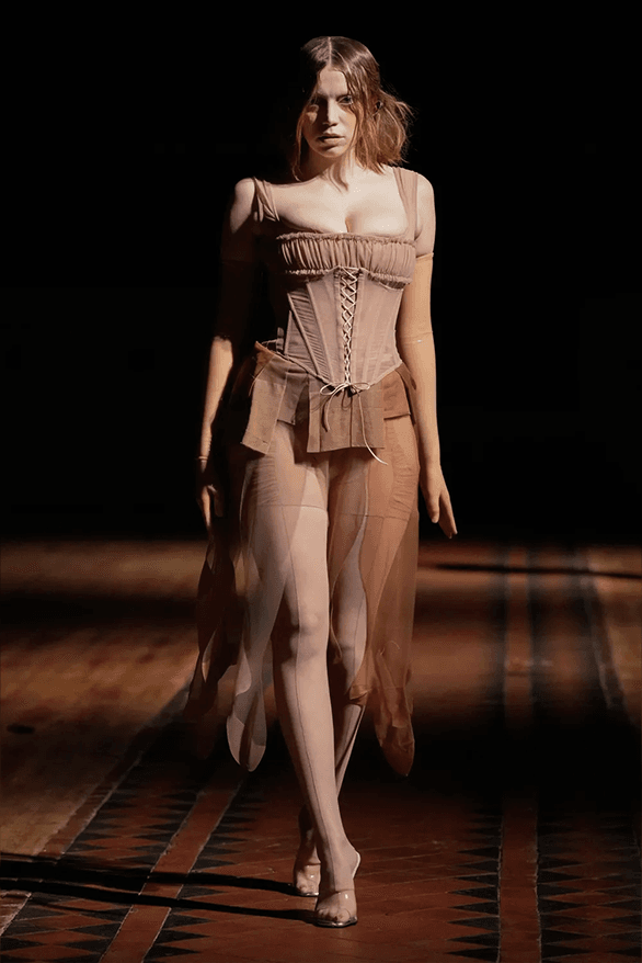 Dilara Findikoglu Fall Winter 2024 London Fashion Week womenswear runway show