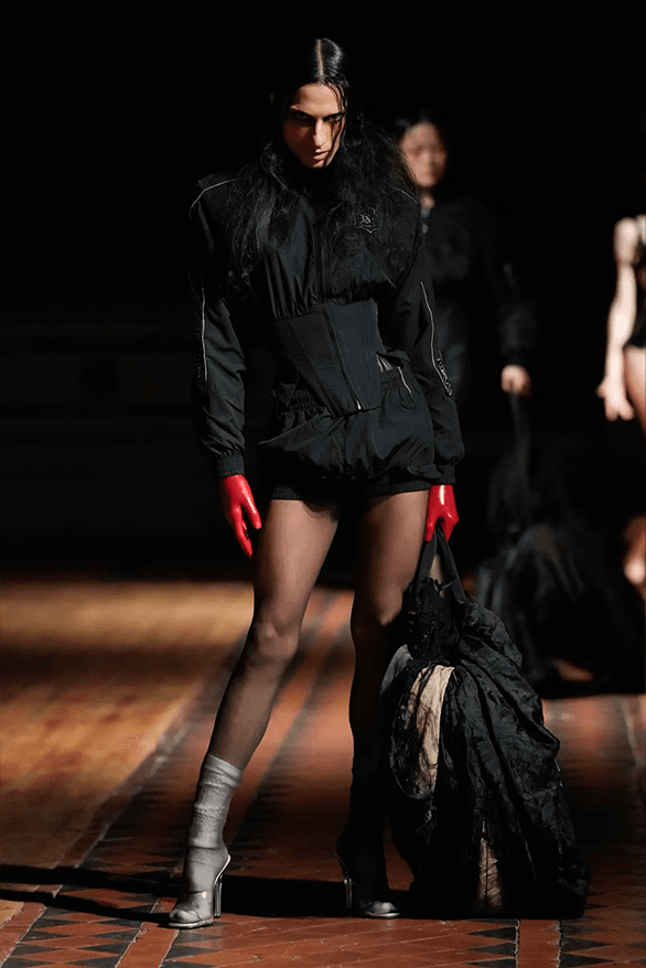 Dilara Findikoglu Fall Winter 2024 London Fashion Week womenswear runway show