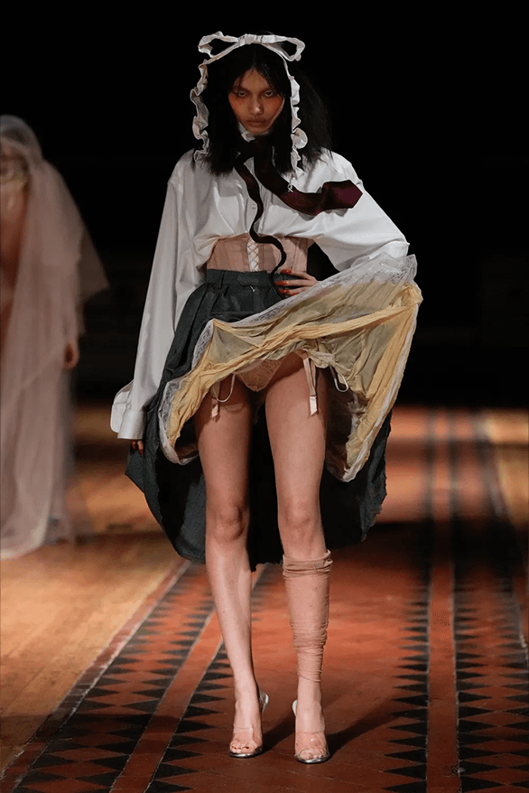 Dilara Findikoglu Fall Winter 2024 London Fashion Week womenswear runway show
