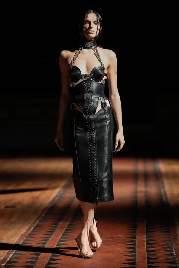 Dilara Findikoglu Fall Winter 2024 London Fashion Week womenswear runway show