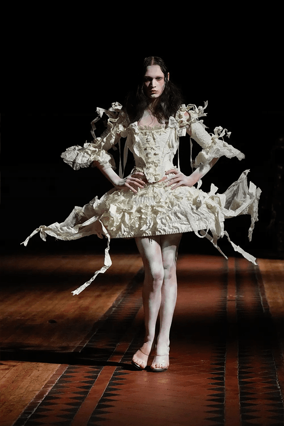 Dilara Findikoglu Fall Winter 2024 London Fashion Week womenswear runway show