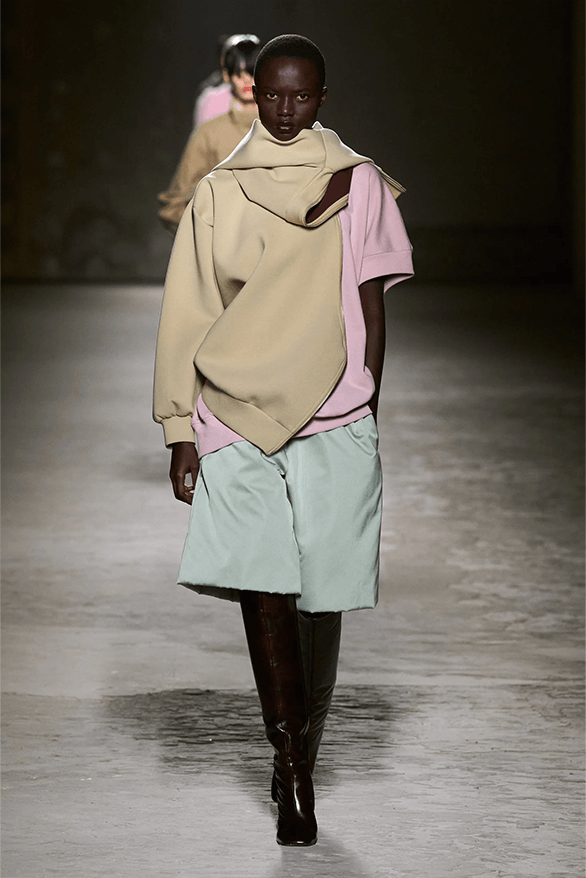 Dries Van Noten Fall Winter 2024 Collection womenswear runway show