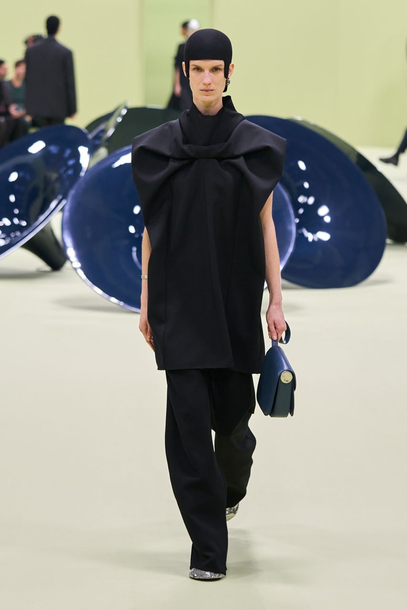 Jil Sander FW24 Looks at Life in Color and Comfort fw24 collection milan fashion week italy runway fall winter 2024 ready to wear luke lucy meiers green mk.gee
