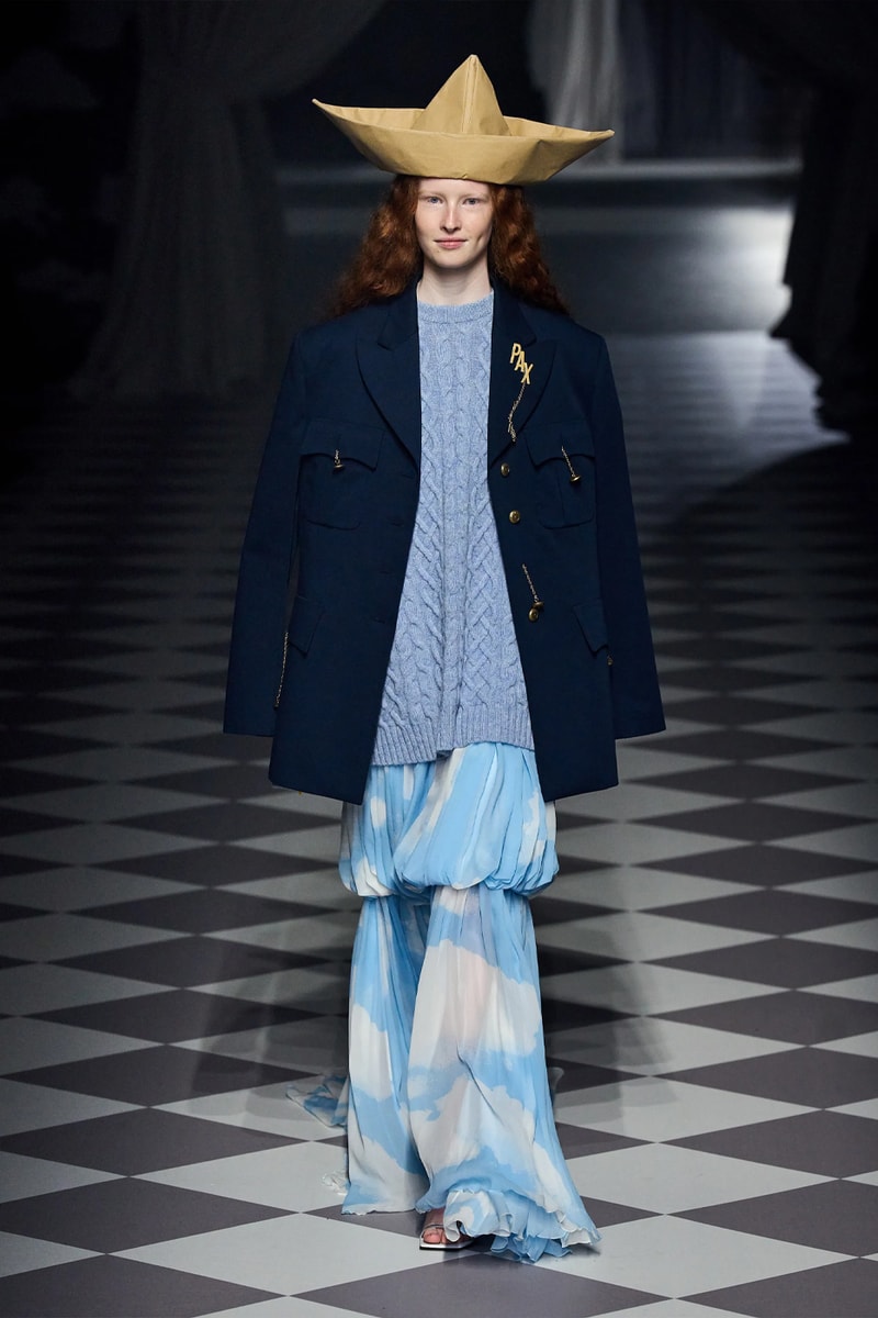 Moschino FW24 Brings Theatricality to Signature House Tropes Fall/Winter 2024 Collection Milan Fashion Week david renne jeremy scott milano camp wearability costumes institutes archives