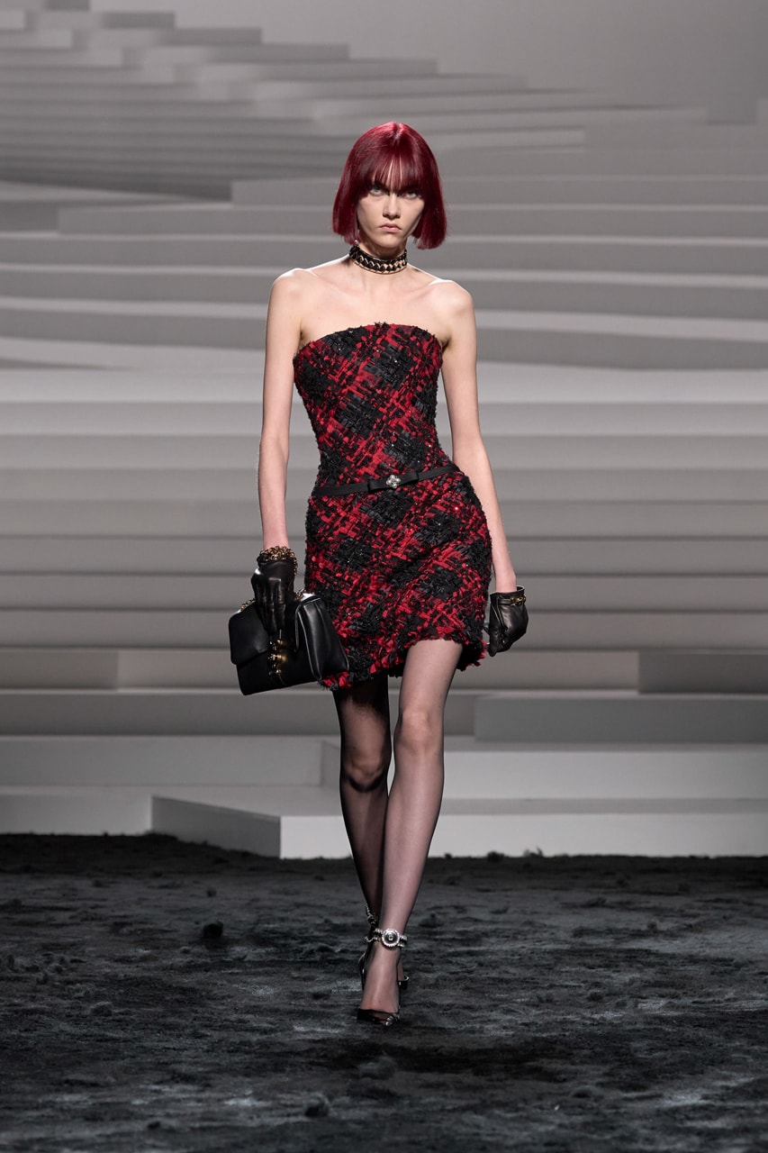 Versace Fall 2024 Ready-to-Wear Runway, Fashion Show & Collection