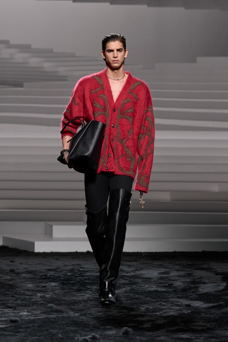 Versace Fall/Winter 2024 Collection Milan Fashion Week FW24 Runway Images