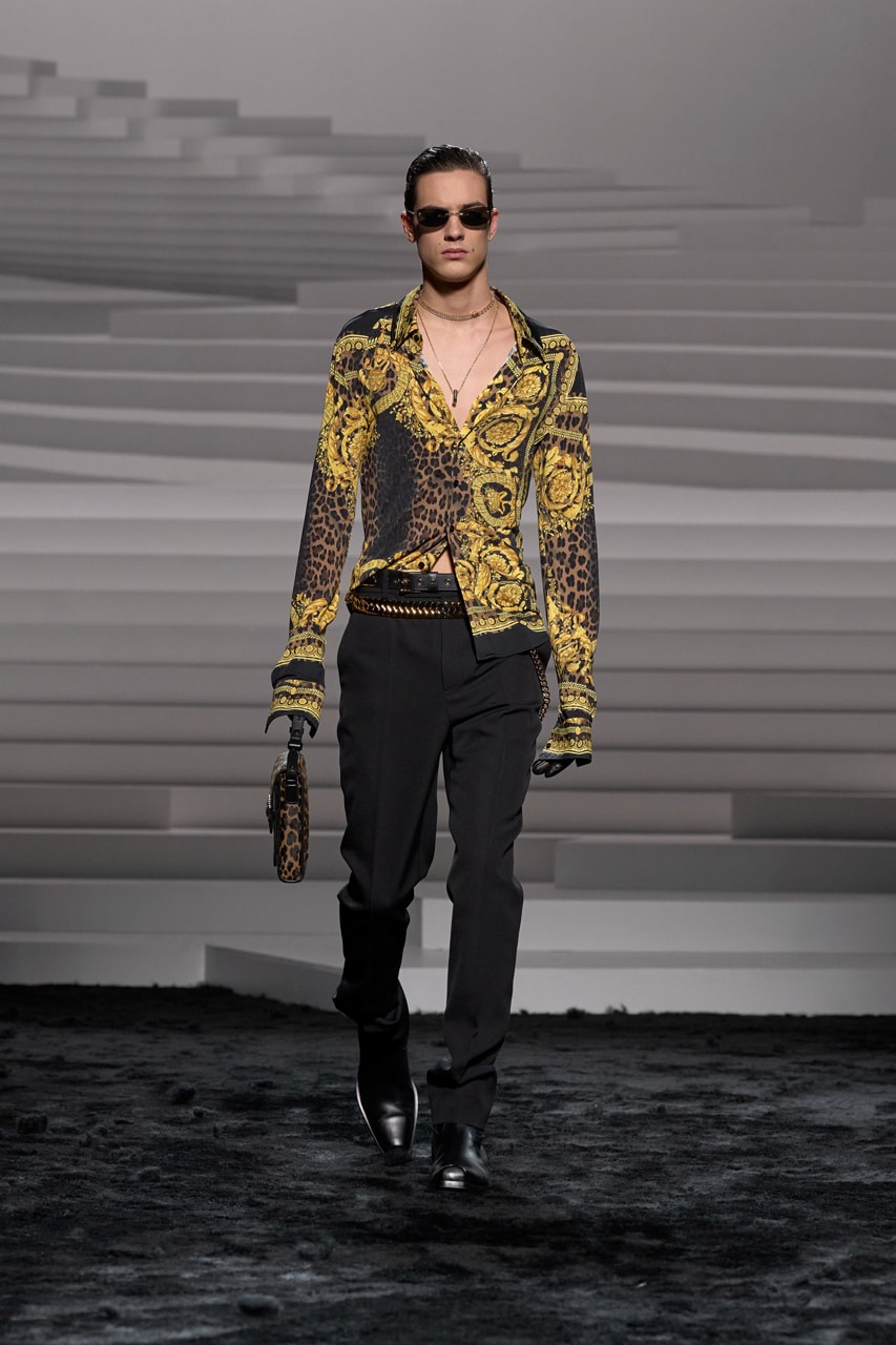 Pin on Archive: Versace Men's Fashion Shows