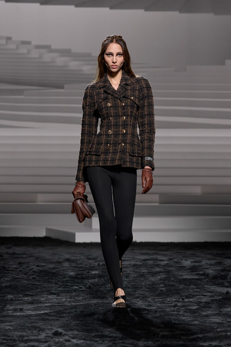 Versace Fall/Winter 2024 Collection Milan Fashion Week FW24 Runway Images