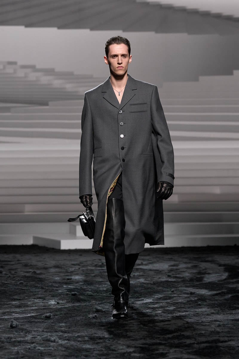 Versace Fall/Winter 2024 Collection Milan Fashion Week FW24 Runway Images