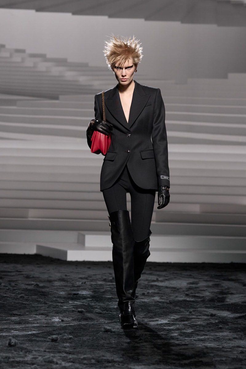 Versace Fall/Winter 2024 Collection Milan Fashion Week FW24 Runway Images