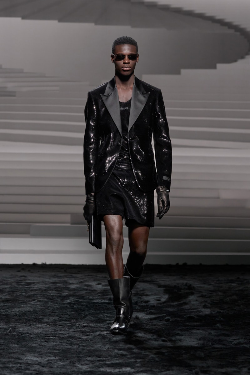 Versace Fall/Winter 2024 Collection Milan Fashion Week FW24 Runway Images