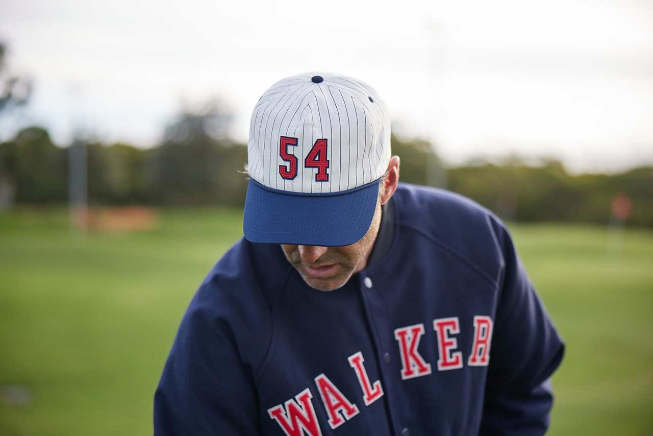 walker golf things shortees par 3 course pitch and putt apparel collaboration polo hat jacket shorts blue red / Foto via cortesía