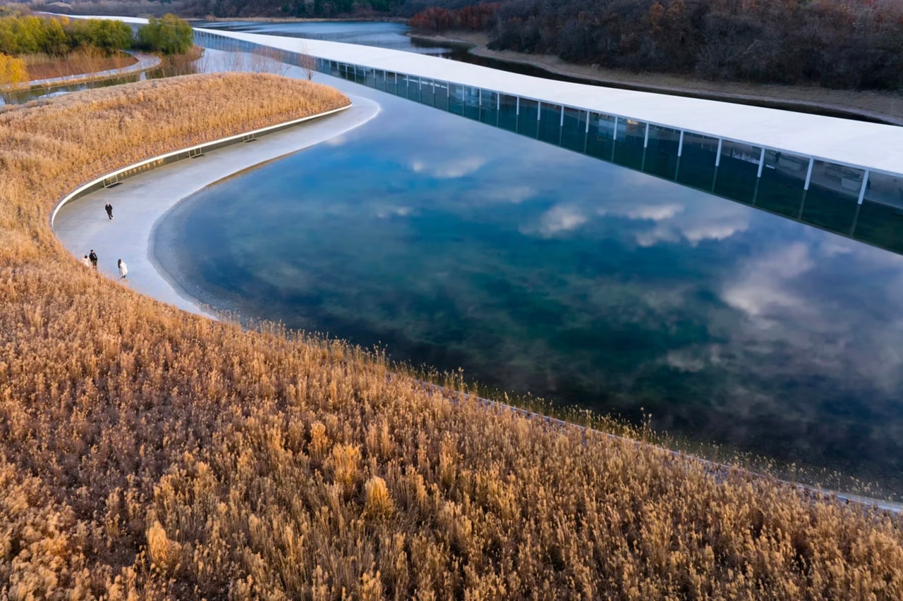 Junya Ishigami's Kilometer-Long Zaishui Art Museum Floats Across a Lake in China