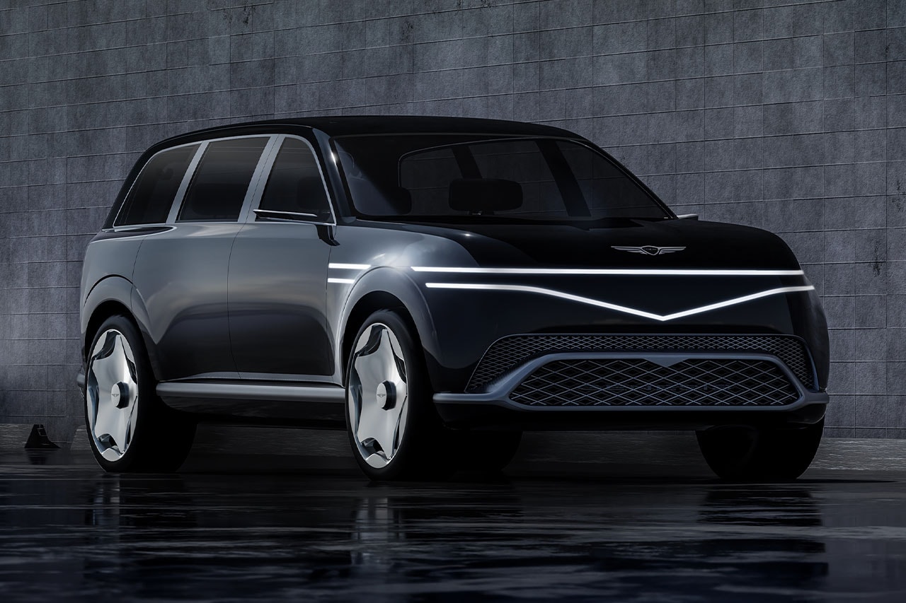 Genesis Neolun Concept full exterior showing the GV90s minimalist front end and two-tone Midnight Blue and Majestic Blue paintwork