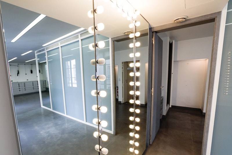 karl lagerfeld paris home apartment photos images auction sale double price notary announcement size buyer identity