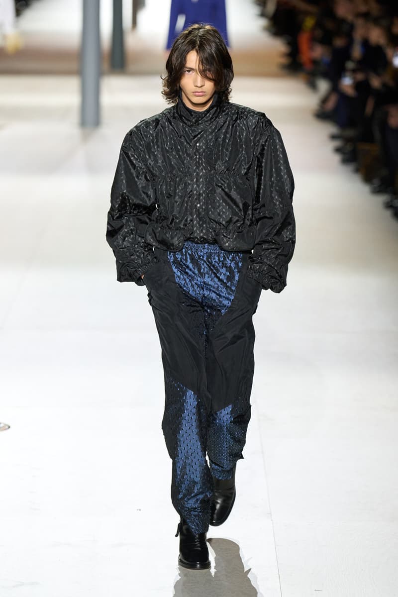 Louis Vuitton FW24 Is a Testament to Timeless Grace Fashion Paris Fashion Week 