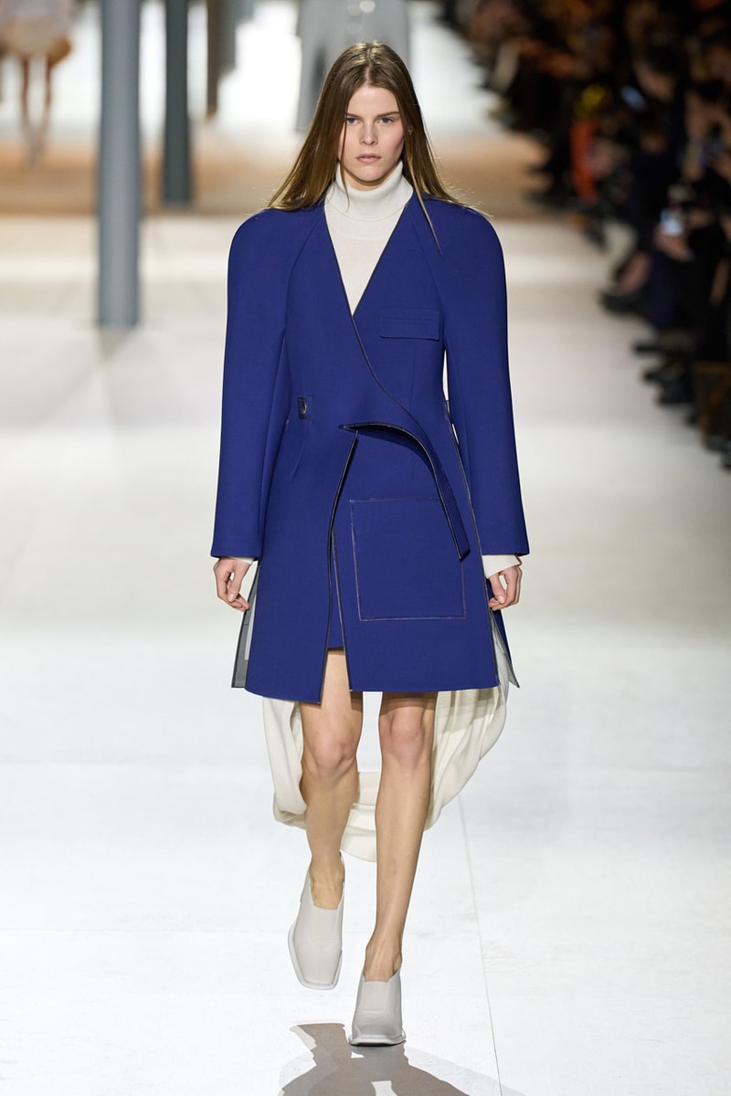 Louis Vuitton FW24 Is a Testament to Timeless Grace Fashion Paris Fashion Week 