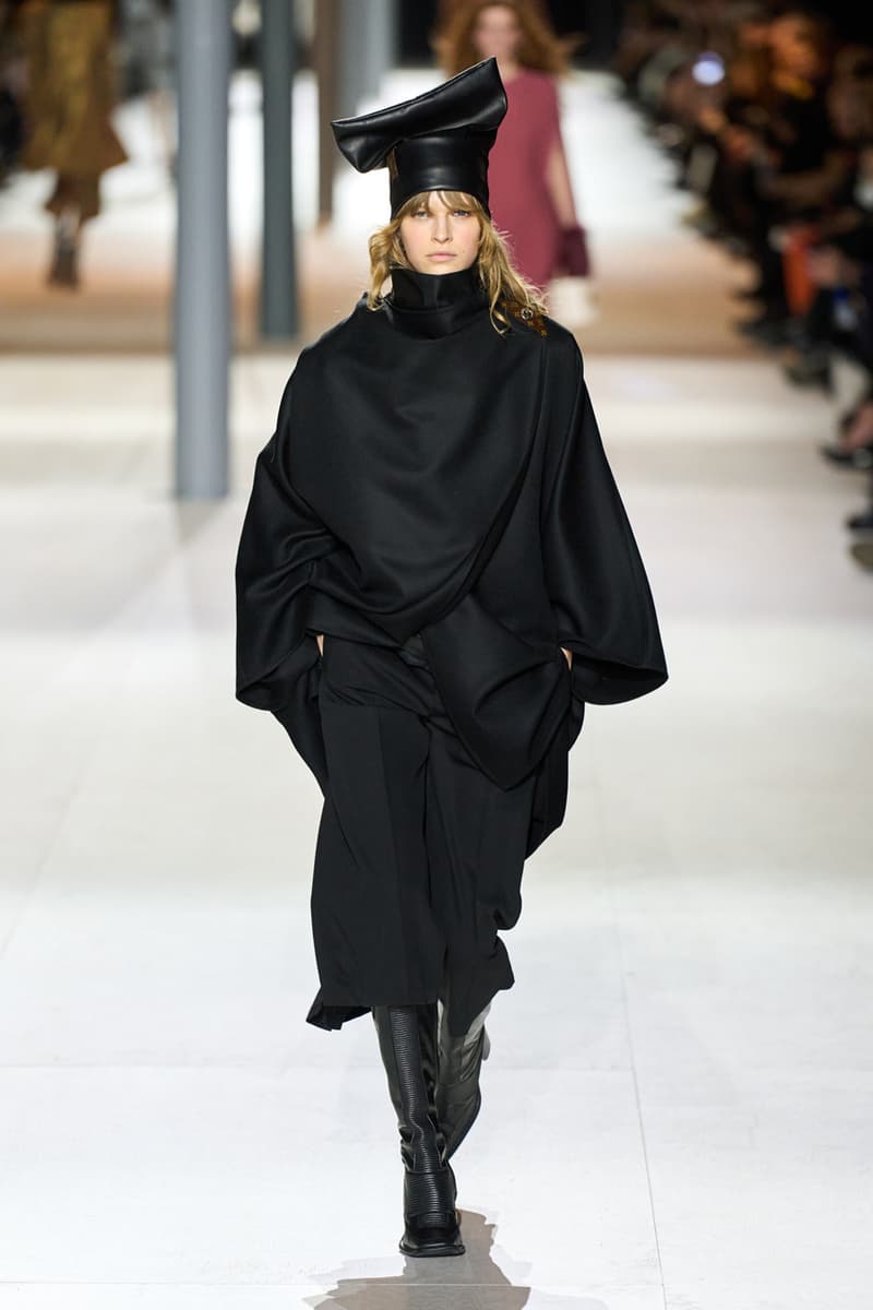 Louis Vuitton FW24 Is a Testament to Timeless Grace Fashion Paris Fashion Week 