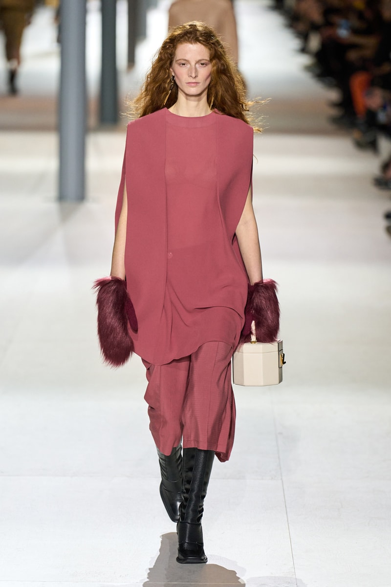 Louis Vuitton FW24 Is a Testament to Timeless Grace Fashion Paris Fashion Week 