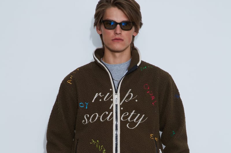 Advisory Board Crystals SS24 Wants You to Think Critically