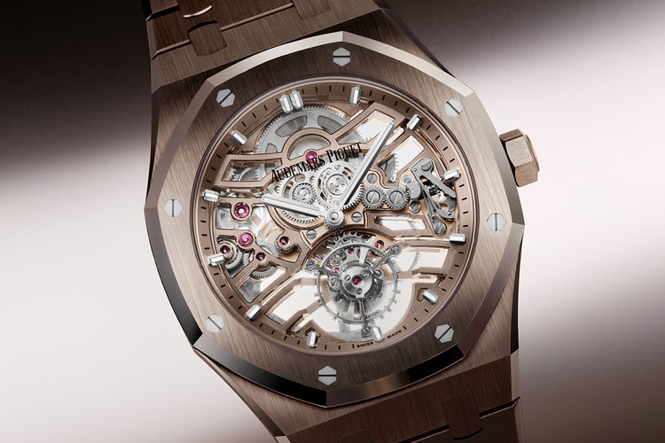 Audemars Piguet Unveils New "Sand Gold" Material for the Royal Oak