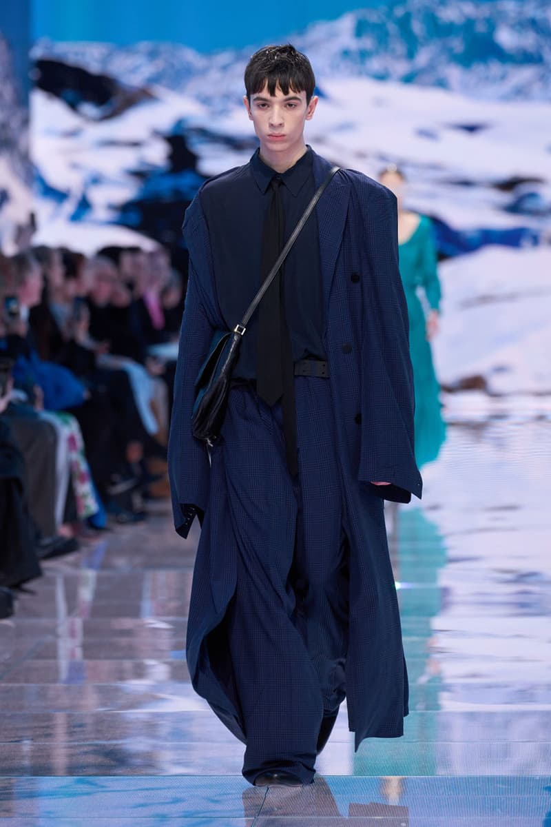 Demna Does It All for the Clicks in Balenciaga FW24 Fall Winter Paris Fashion Week Collection milan runway 