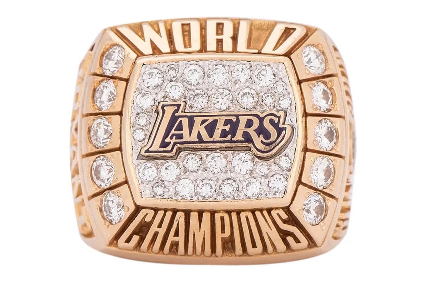 kobe bryant basketball player ring memorabilia golbin auction los angeles lakers championship ring website bidding details