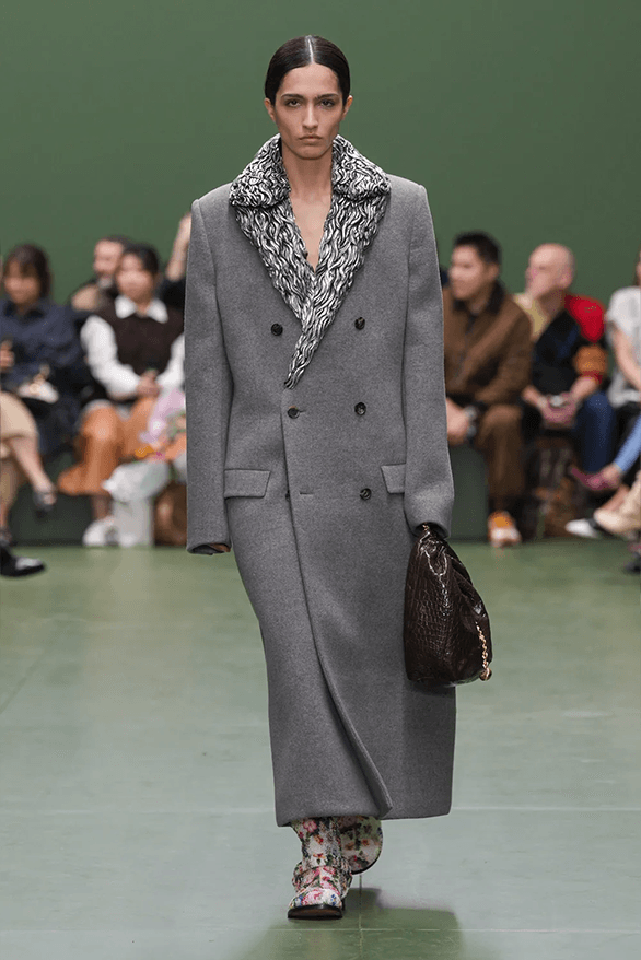 LOEWE Fall Winter 2024 Paris Fashion Week menswear womenswear Jonathan Anderson runway show