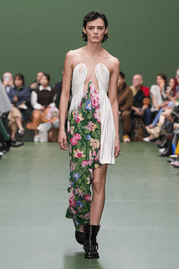 LOEWE Fall Winter 2024 Paris Fashion Week menswear womenswear Jonathan Anderson runway show