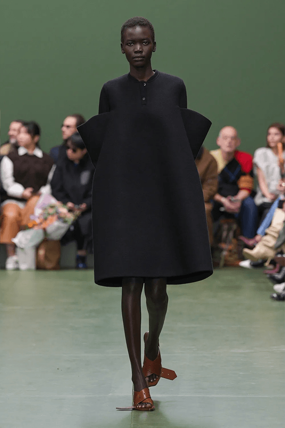 LOEWE Fall Winter 2024 Paris Fashion Week menswear womenswear Jonathan Anderson runway show