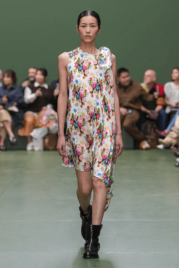 LOEWE Fall Winter 2024 Paris Fashion Week menswear womenswear Jonathan Anderson runway show