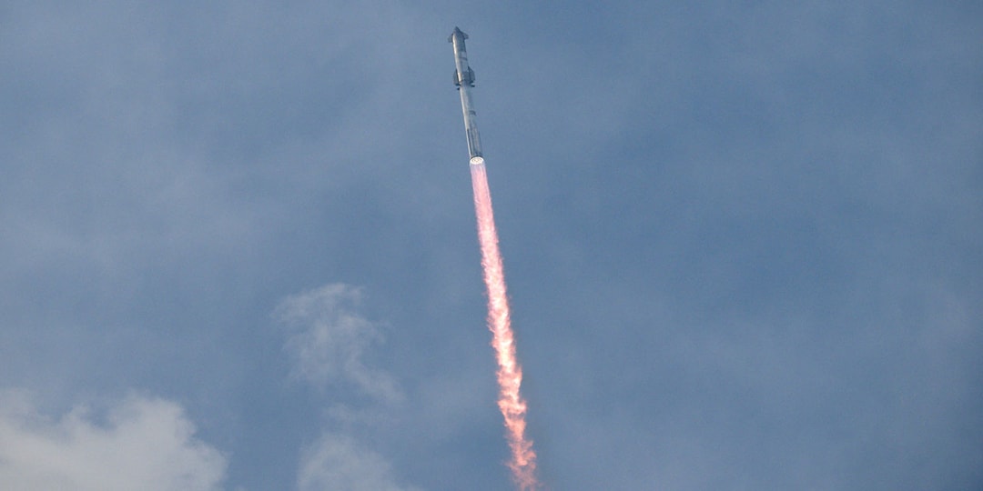 SpaceX успешно запустила звездолет с третьей попытки