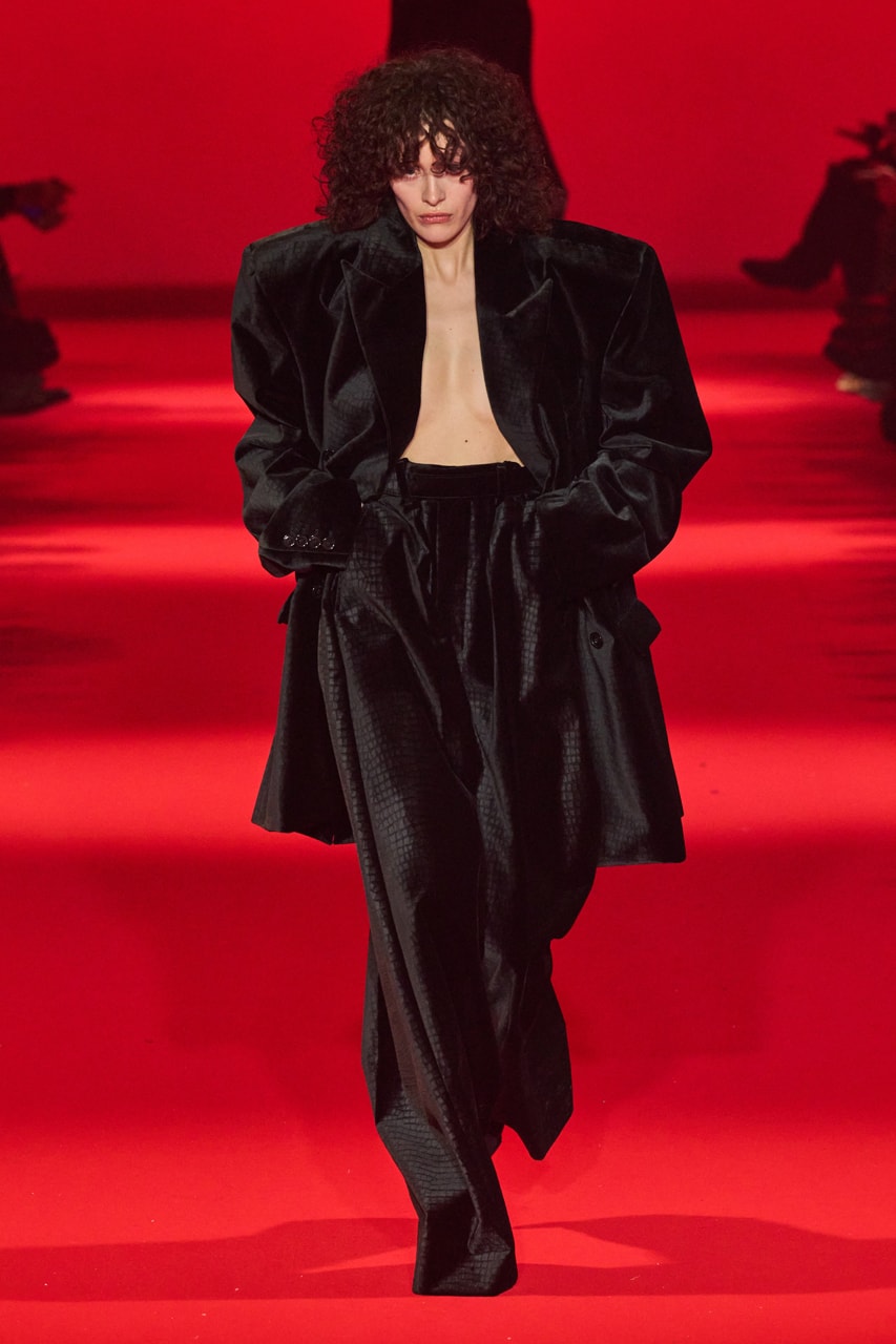 Vetements Fall/Winter 2024 Collection Paris Fashion Week FW24 Runways Images
