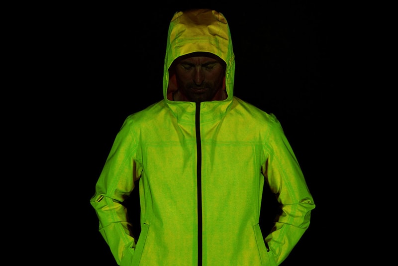 Vollebak The Firefly Jacket Fashion UK Style Clothing Outerwear Fluorescent Shopping Jacket Hoodie Hooded Changing Colour 