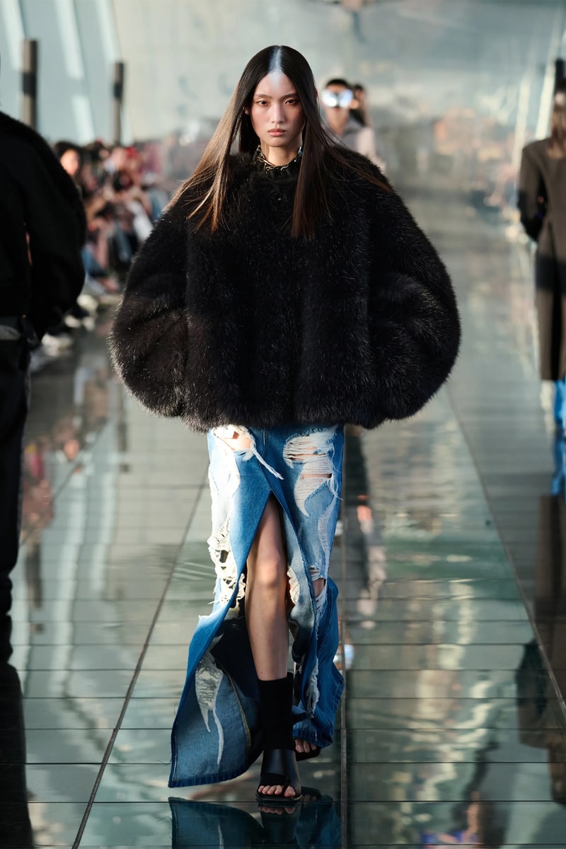 Dion Lee Fall 2024 Sculpts Utilitarian Silhouettes for the Future Shanghai Fashion Week RTW ready to wear runway collection dune inspired unisex sculptures suits stars moon motif blazers destruction creation