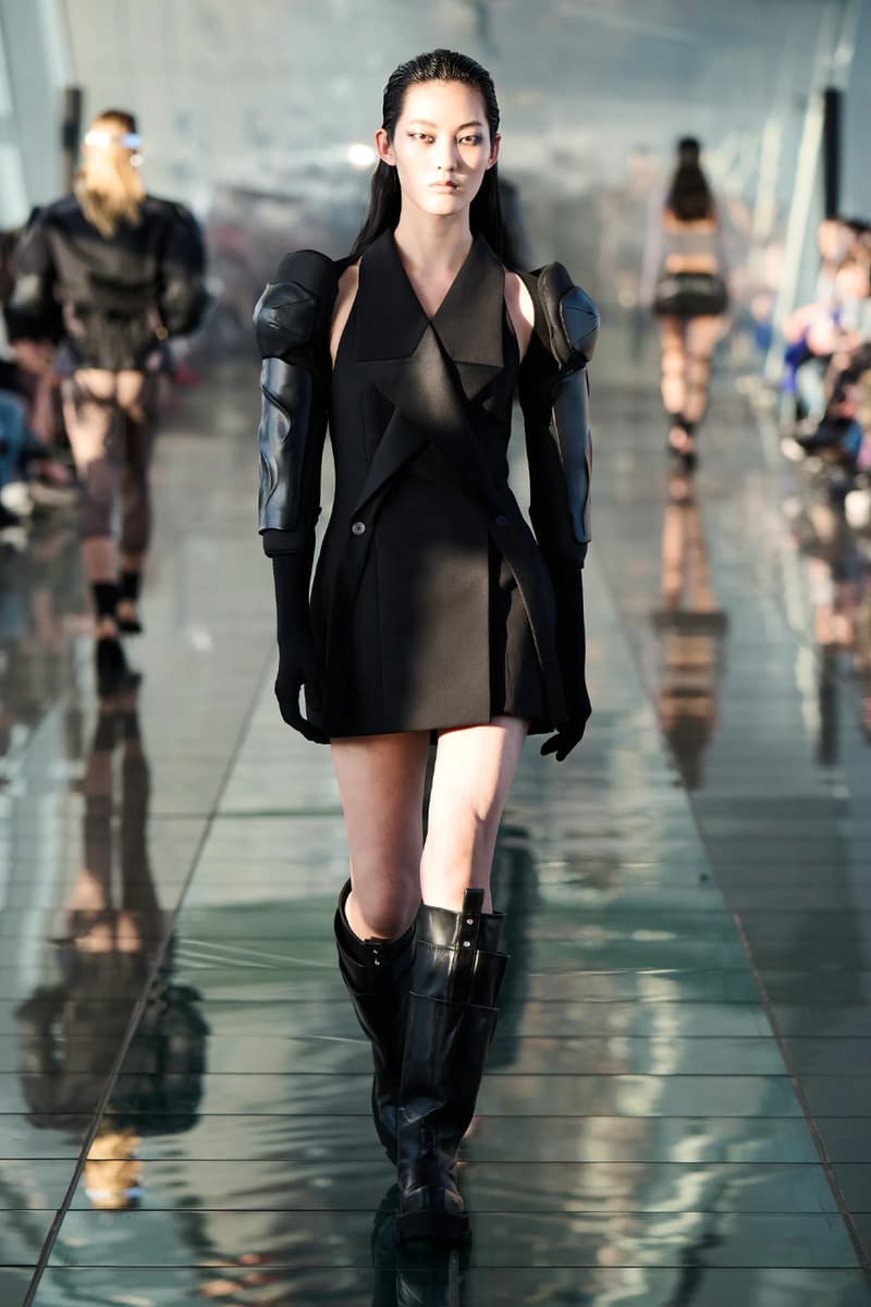 Dion Lee Fall 2024 Sculpts Utilitarian Silhouettes for the Future Shanghai Fashion Week RTW ready to wear runway collection dune inspired unisex sculptures suits stars moon motif blazers destruction creation