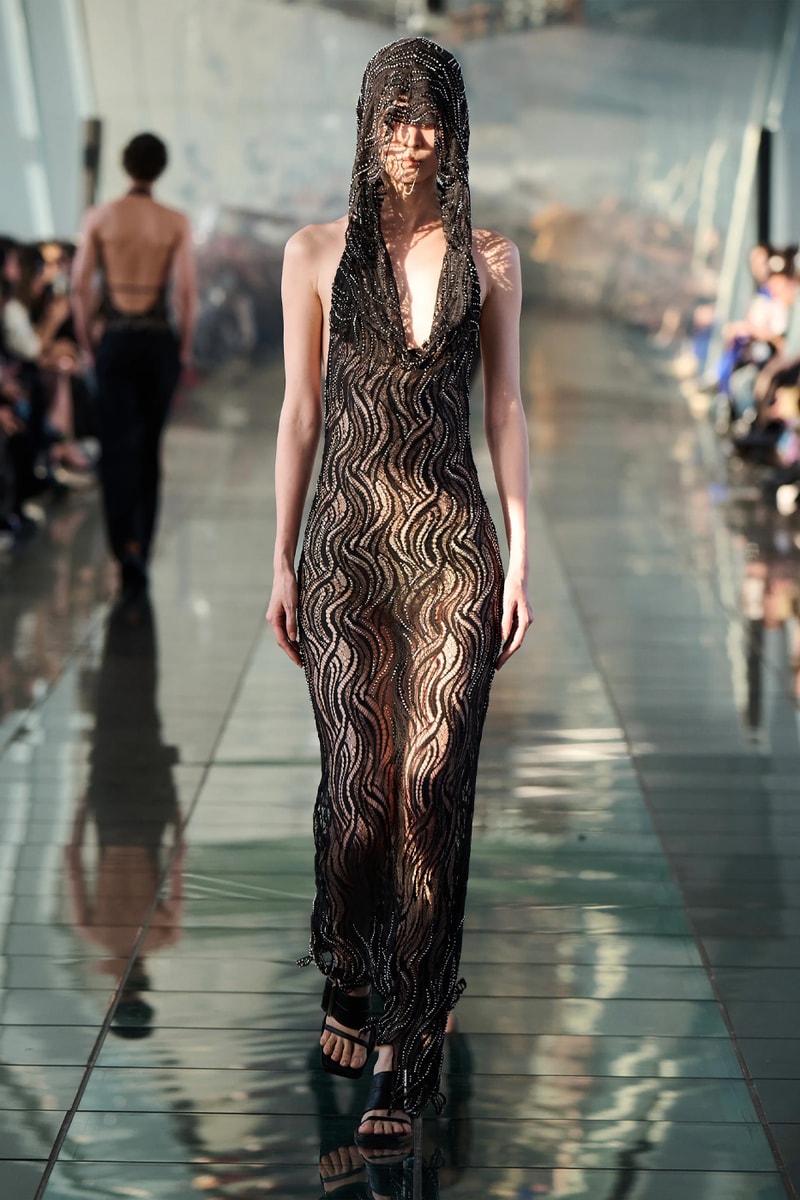 Dion Lee Fall 2024 Sculpts Utilitarian Silhouettes for the Future Shanghai Fashion Week RTW ready to wear runway collection dune inspired unisex sculptures suits stars moon motif blazers destruction creation