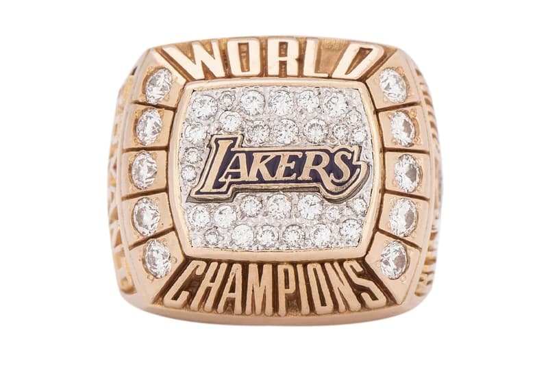 Kobe Bryant's 2000 NBA Championship Ring Sells for Nearly $1 Million USD 927,000 surpasses bill russells 1957 championship ring joe bean los angeles lakers la goldin auctions