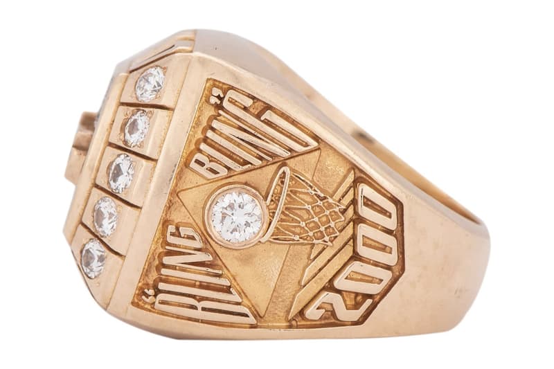 Kobe Bryant's 2000 NBA Championship Ring Sells for Nearly $1 Million USD 927,000 surpasses bill russells 1957 championship ring joe bean los angeles lakers la goldin auctions