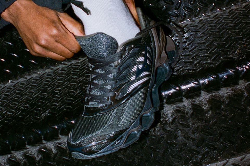 Mizuno x VAINL ARCHIVE WAVE PROPHECY LS VA info | Hypebeast