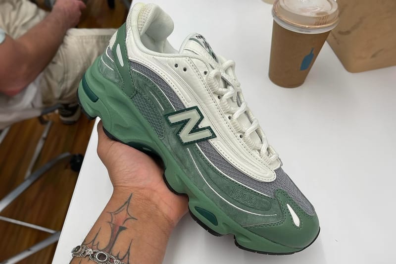new balance shoes green and white