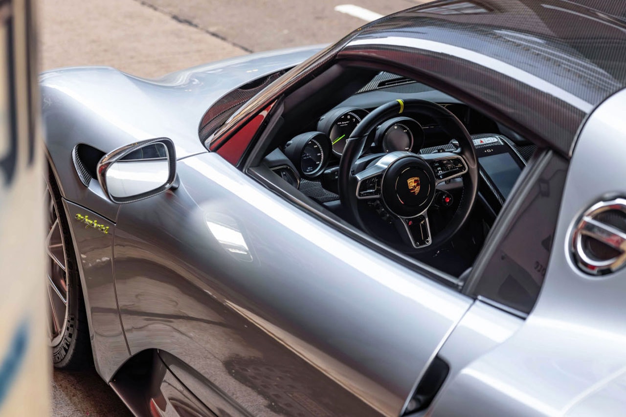 Информация об аукционе Porsche 918 Weissach Spyder RM Sothebys в Гонконге