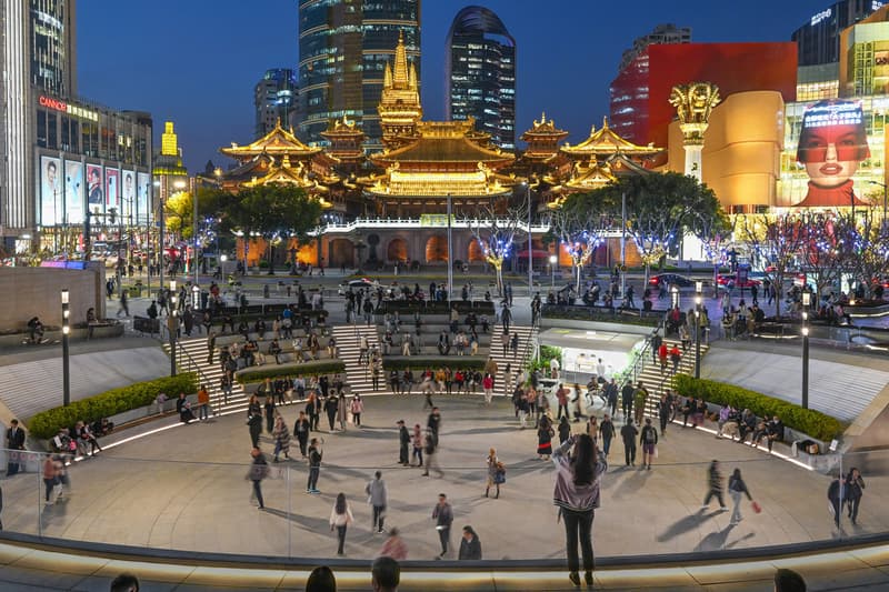 apple shanghai jing'an store opening look inside foster + partner architecture design details view photos imagery