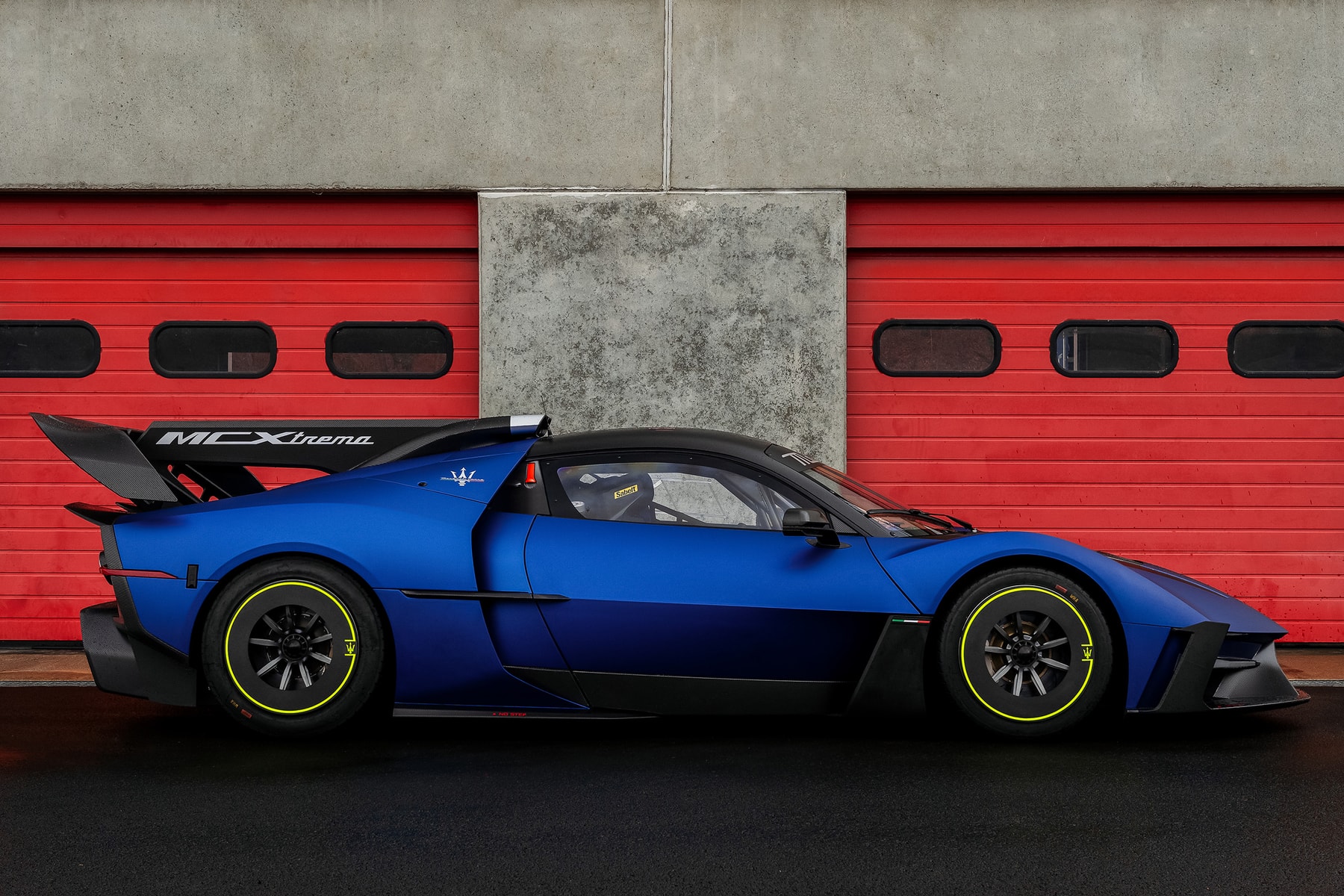 maserati MCXtrema track exclusive limited edition high powered engineering automotive vehicle car track day italy italian heritage